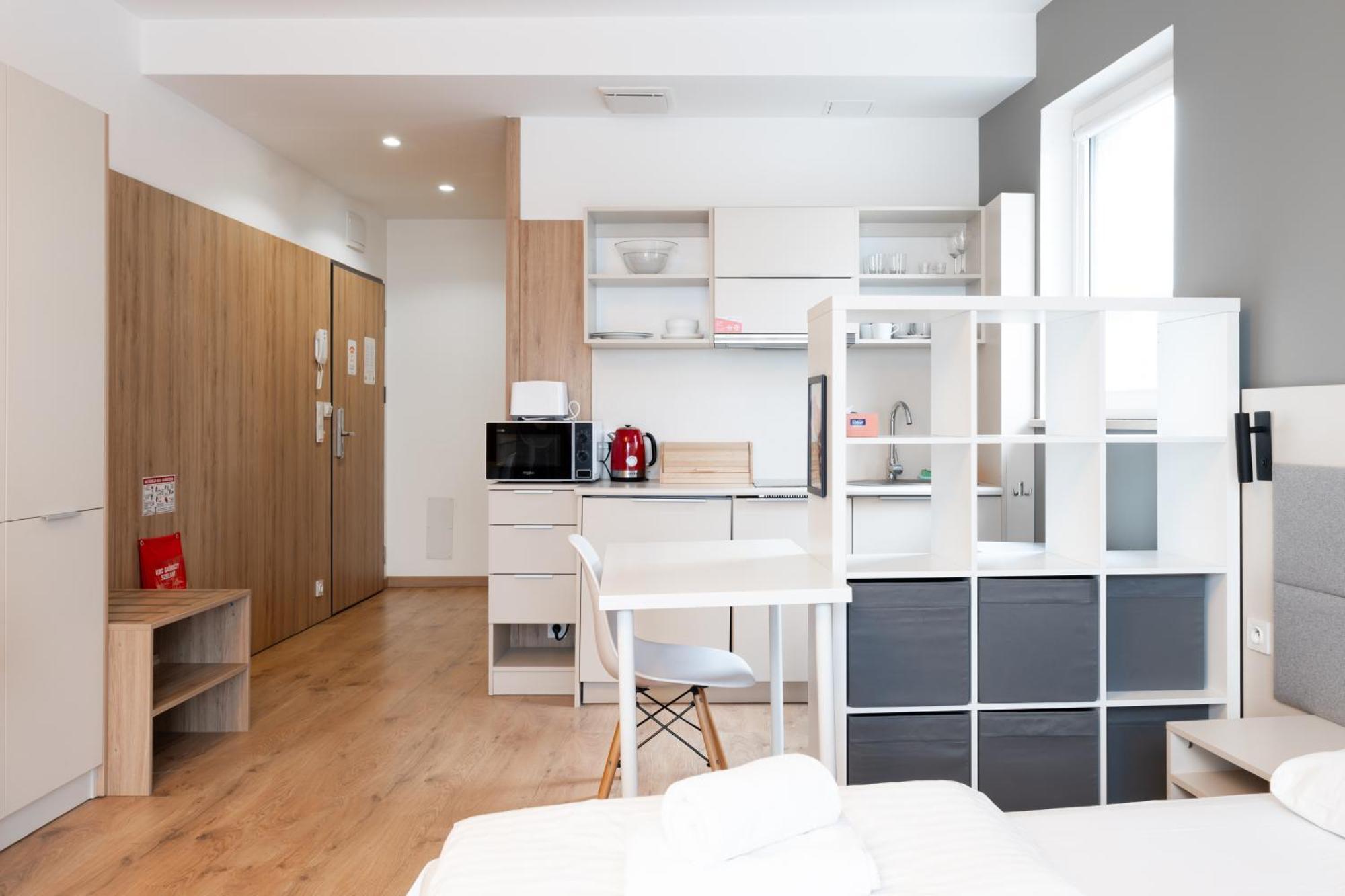 Rentplanet - Wolska Apartamento Varsovia